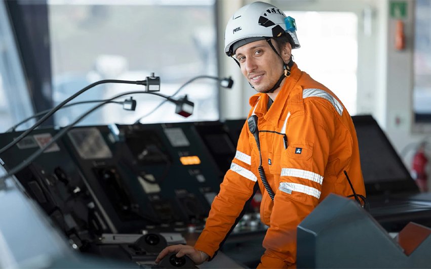 Professional ship management and operations services