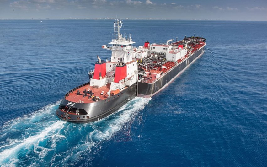 Sea transport of oil and petroleum products by tanker